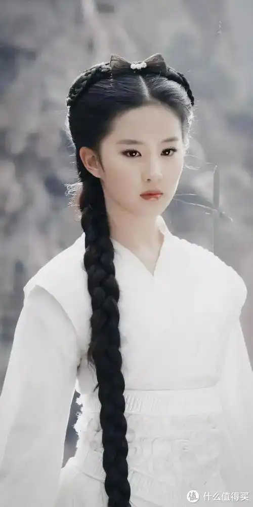 刘亦菲出道20周年,演绎不同朝代汉服风情,哪个角色是你的白月光?