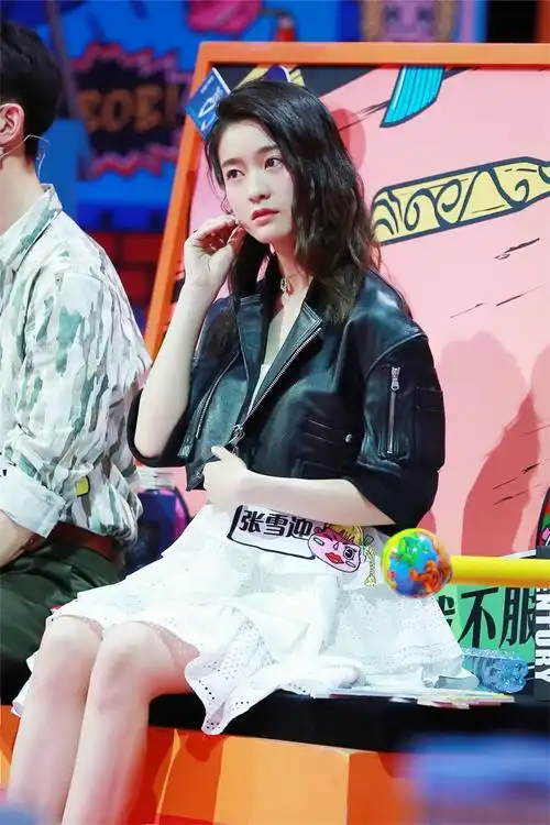 张雪迎爱奇艺大学生来了剧照花絮图片[6/6]_综艺_美桌网