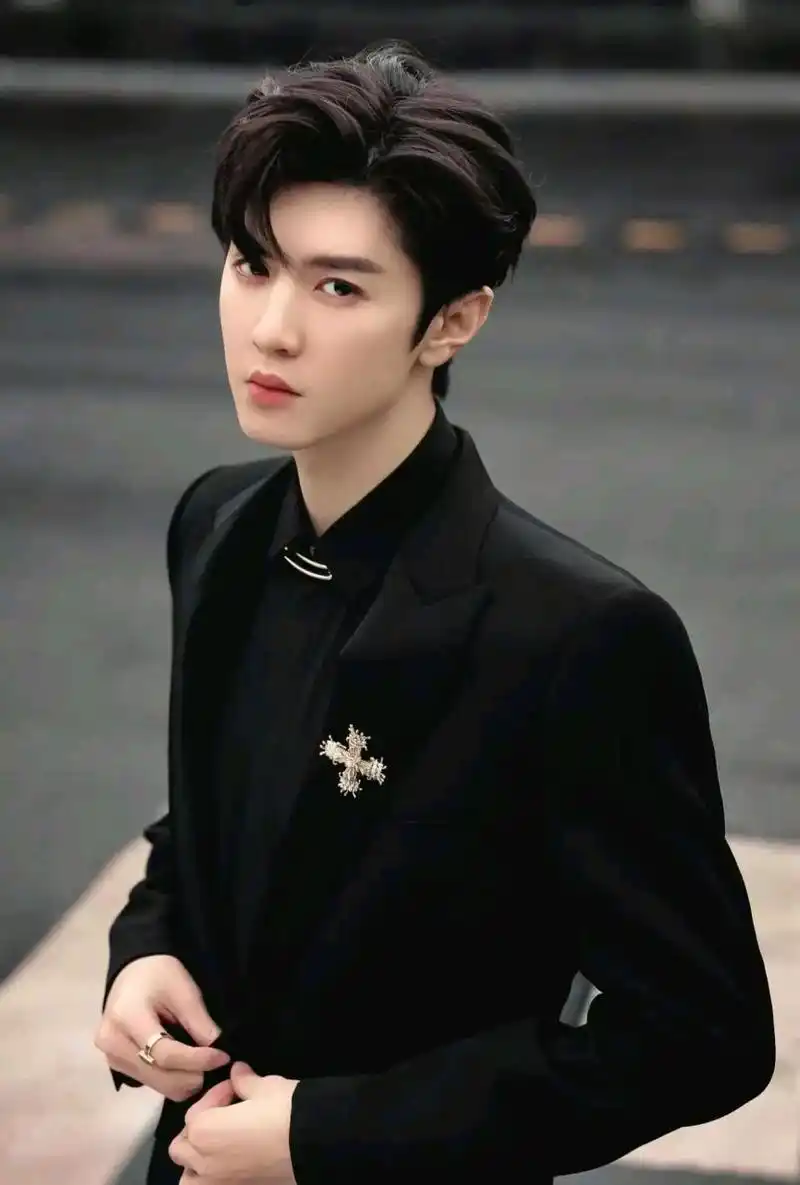 赵露思又带火了一个男明星!