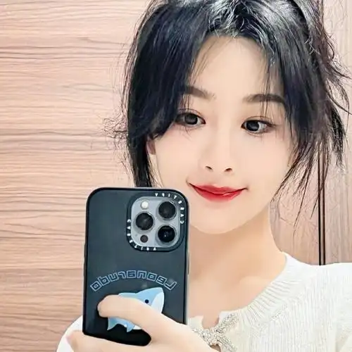 终于发自拍了宝宝 01010101杨紫*头像 壁纸#杨紫鸡毛头造型