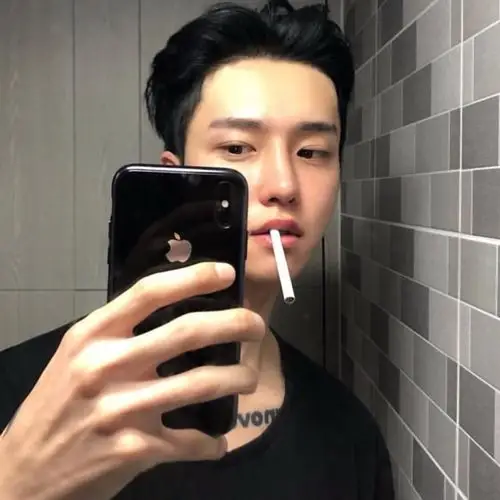 男人成熟自拍照头像