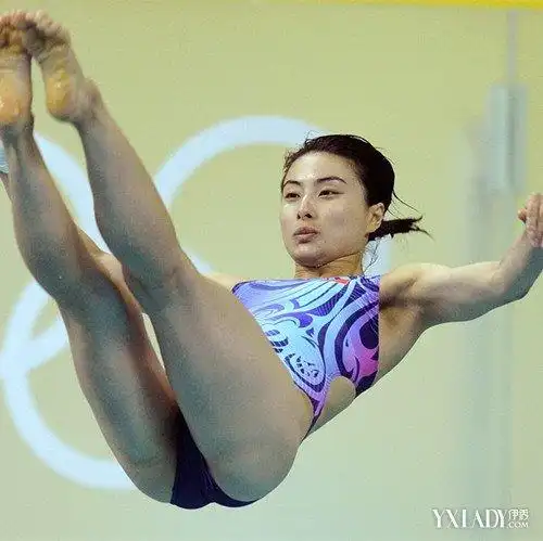 【图】郭晶晶跳水内裤近照曝光 完美身材展现无疑