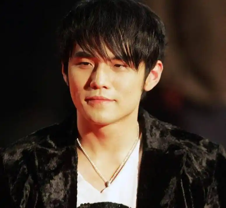 24年前周杰伦10天写50首歌,现在6年才出一张专辑,原因在哪_作品_歌曲