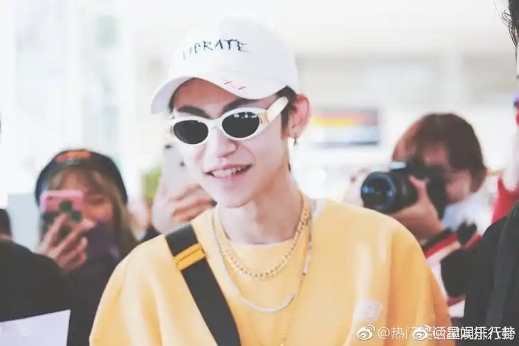 小鬼王琳凯奇妙的食光 - 堆糖,美图壁纸兴趣社区