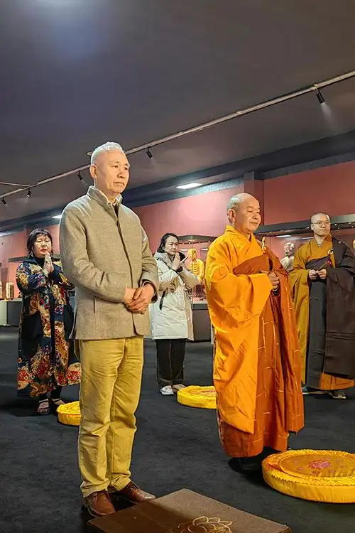 坦博艺苑践行宗教中国化,白十源再捐佛教圣物助力宁山寺_佛学频道