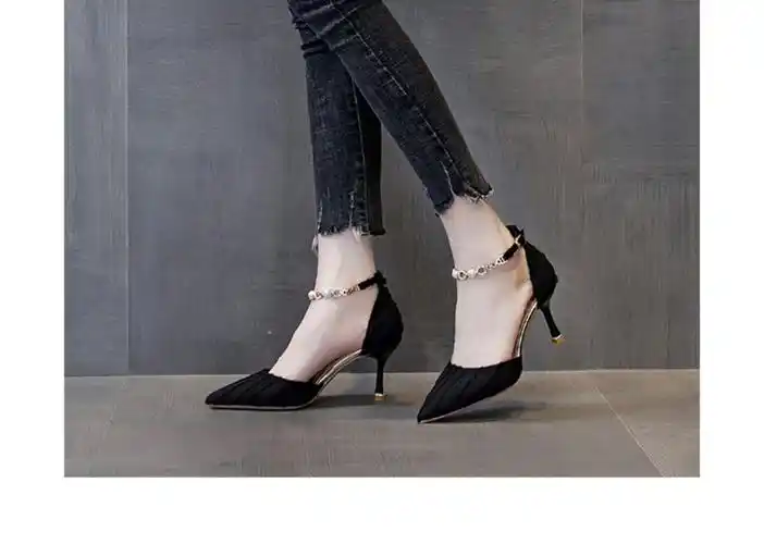 达芙妮女鞋今年流行的鞋子高跟鞋百搭气质设计感尖头一字带单鞋女仙女