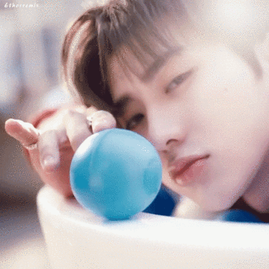 蔡徐坤wink杀动图 - 高清图片,堆糖,美图壁纸兴趣社区