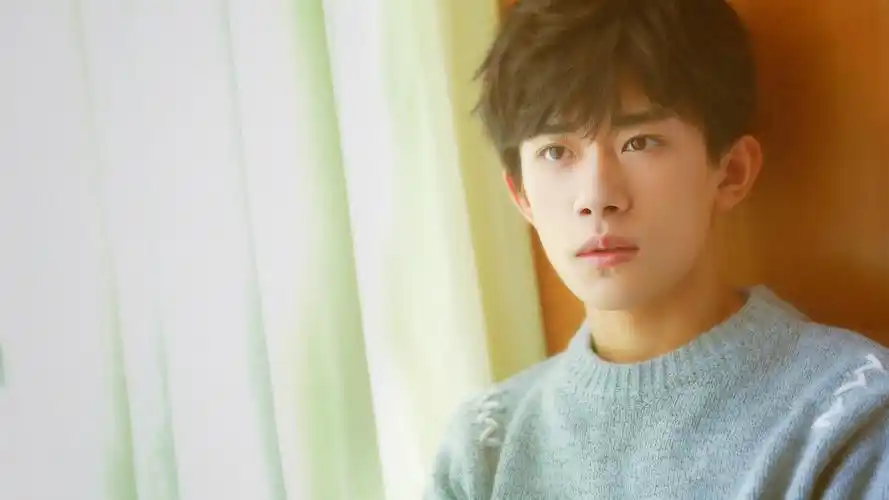 易烊千玺 高清电脑壁纸壁纸