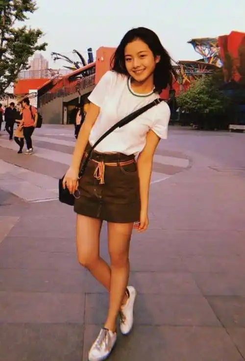 李庚希是凭借着"乔英子"这个角色从而获得广泛关注的,身为演员的她