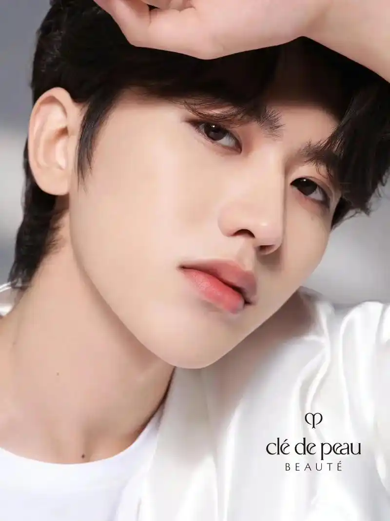 蔡徐坤这张脸简直是女娲最完美的作品,能用 - 抖音