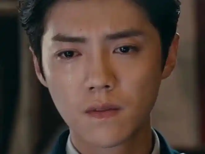 鹿晗哭戏只有一只眼睛流泪质疑用眼药水导演是真拍