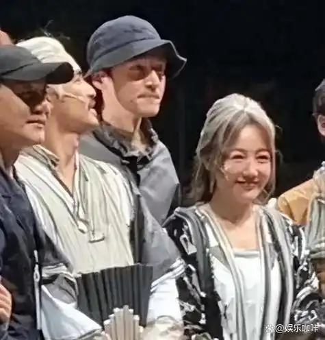 薛佳凝:分手15年后胡歌结婚生子,她却出家,背后心酸无人知