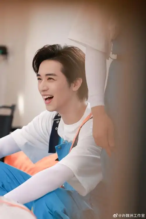 许魏洲小时候胖若两人##许魏洲综艺童话