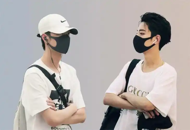 肖战一博双人机场