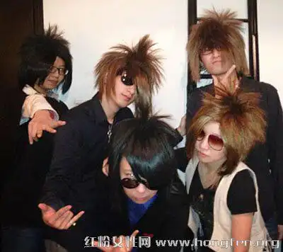 进组第一步 请自行学唱我们的组歌>>>杀马特遇见洗剪吹