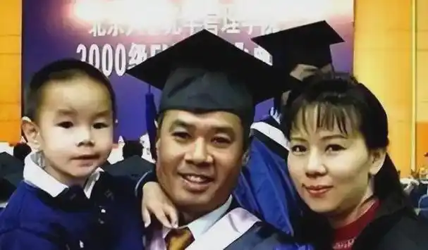 李宁之妻陈永妍结婚六年无子见证丈夫大起大落44岁冒险生女