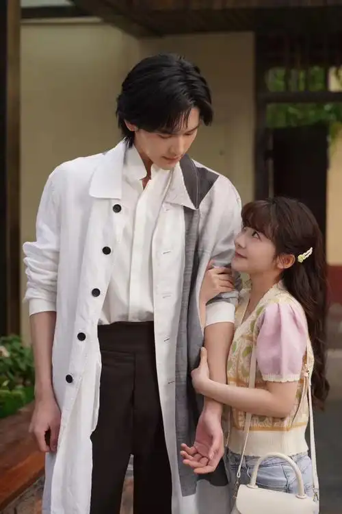 《金屋藏夫》回应擦边争议,文字不痛不痒,女主赖美云形象受损