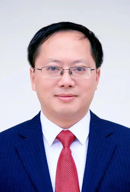 汇东实验学校校长 周德华还有团市委学少部副部长周锐喔~4月21日下午5