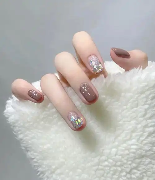 2022最新亮片指甲款式