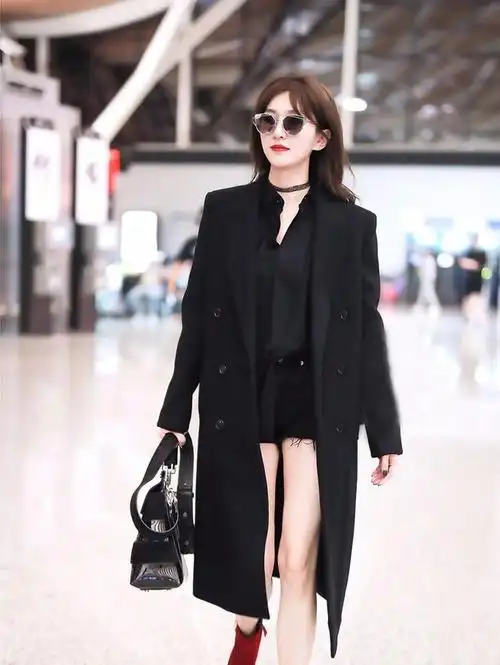 江疏影身材好太任性穿一身牛仔套装扮酷大长腿真是惹人羡