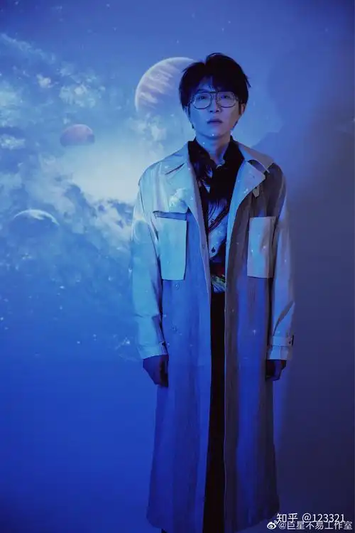 有什么毛不易好看可爱帅气萌萌的图吗