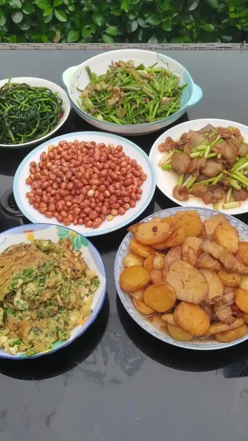 原生态乡村生活#普普通通的农家晚饭