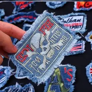 衣服标签布可缝logo牛仔裤破洞补丁贴薄款高档小号布贴刺绣图案