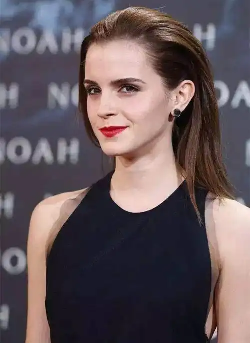 女生梳个大背头,真的帅起来连自己都怕!