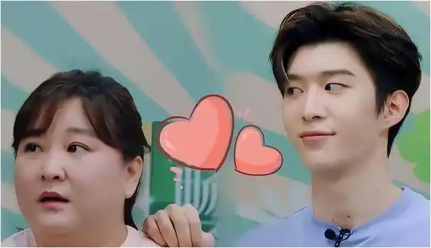 同陷未婚生子传闻范丞丞含糊其辞王一博果断辟谣