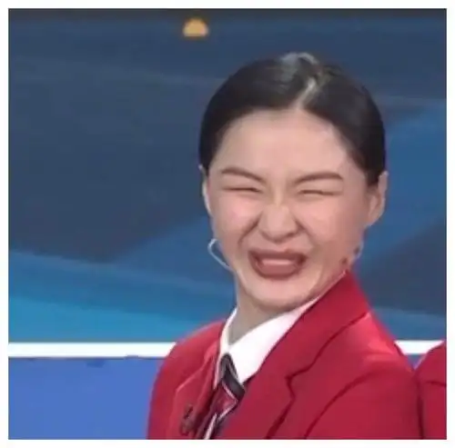 每一帧都是表情包的小品了,看到她的表演,不少家人都表示,这个姑娘