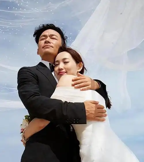 夫妻本是同林鸟但抱歉王宝强这次救不了女友冯清