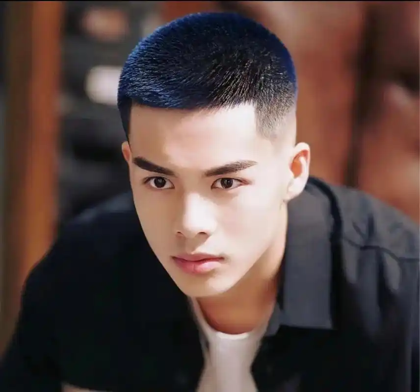 25～35岁男生不烫不染发型合集!