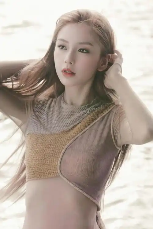 杨颖angelbaby早期美照,像洋娃娃一样美_网易订阅