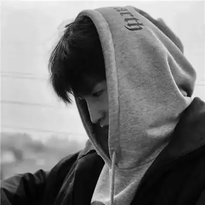 头像男ins高级质感黑白帅气图片_男生头像_头像屋