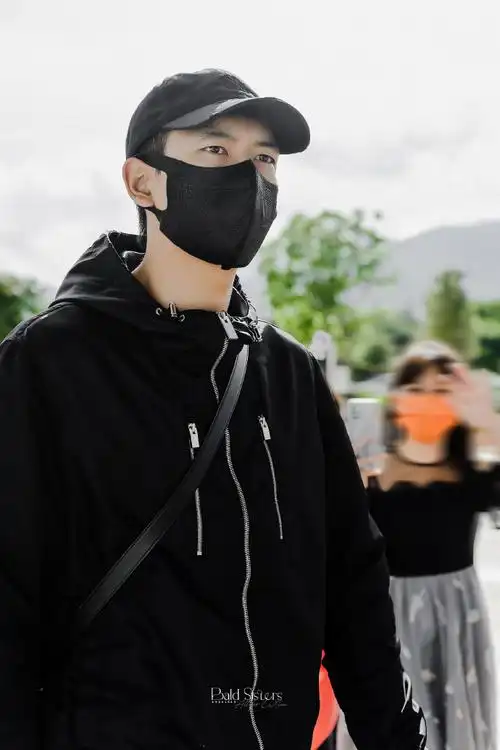 大理机场飞机场的35:3936@李现ing#李现的ing#丨#李现