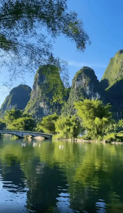 遇山芗舍夏天的桂林山水带着蓝天白云画中行走美呆了