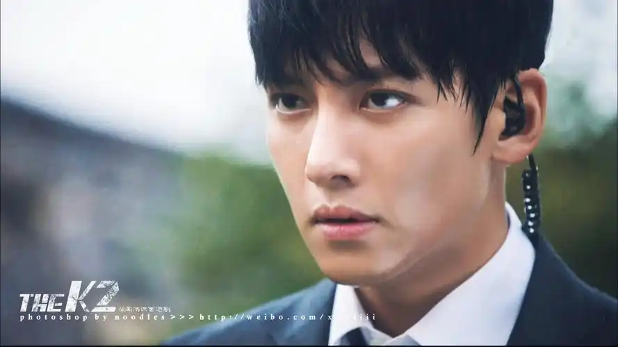 the k2池昌旭帅气西装剧照图片桌面壁纸