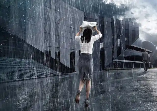 一到雨天就很丧!梅雨季的尴尬应该如何化解?