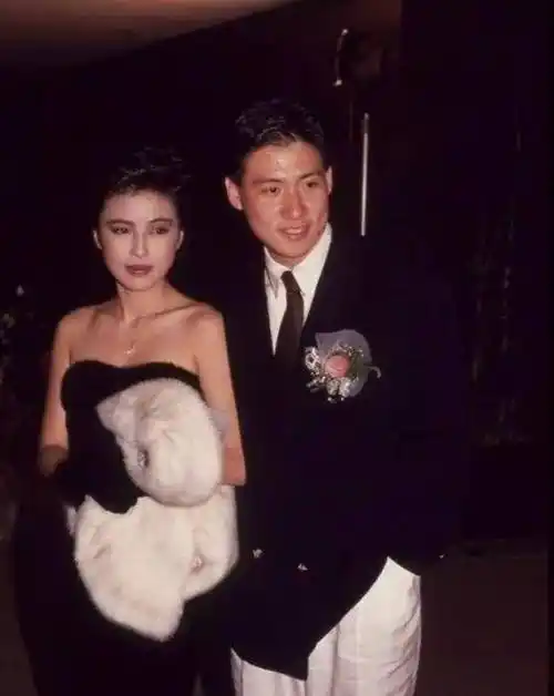 歌神张学友:曾为梅艳芳垫付医药费,却因600万债务与亲哥决裂?