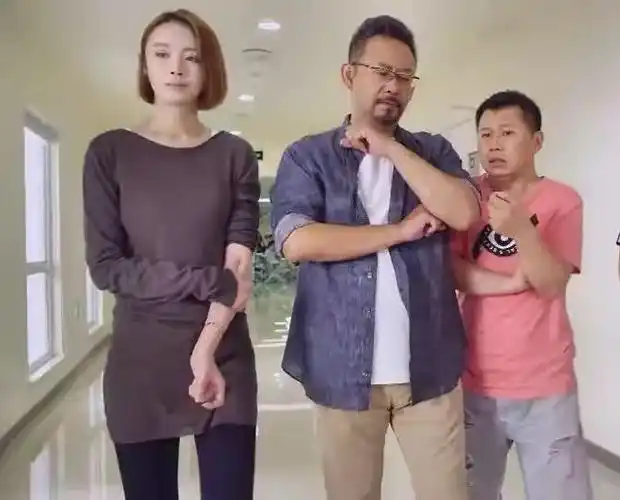 姜武牛莉主演小幸福众星云集却无人看只因有何沄伟