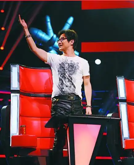 中国好声音张新资料简介 雌雄同体声音引人猜疑男女身份