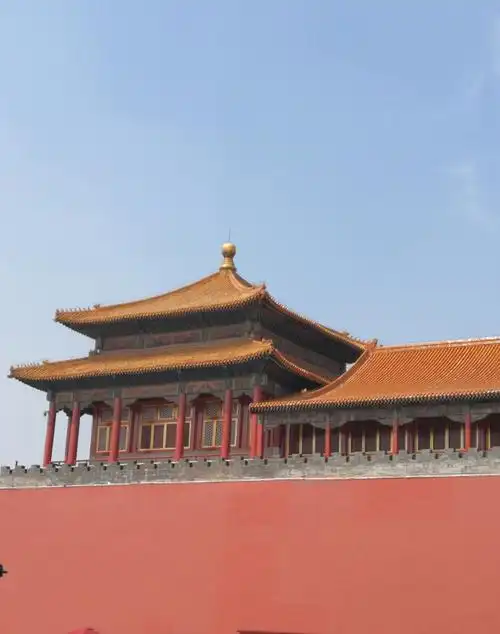 北京故宫是,中国明,清两代的皇家宫殿,旧称紫禁城,是中国古代宫廷建筑