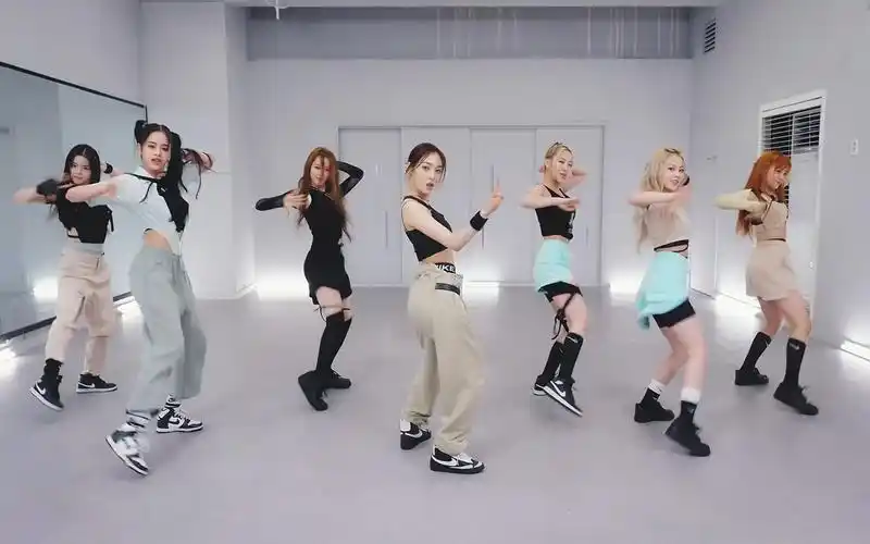 舞蹈房里的秘密,韩国女团只为我一个人跳舞