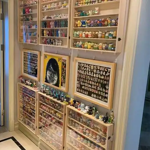 手办墙柜防尘壁挂盲盒展示盒收纳架挂墙展示墙玩具架木质收纳柜子