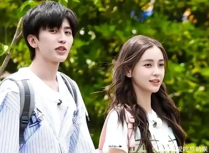 蔡徐坤和angelababy的合照