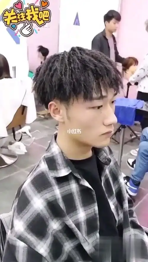 锡纸烫走一波青岛脏辫青岛黑人烫王翰