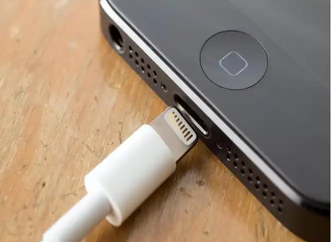 苹果接连收到"通牒",统一充电接口或成定局|充电器|手机|连接器_网易