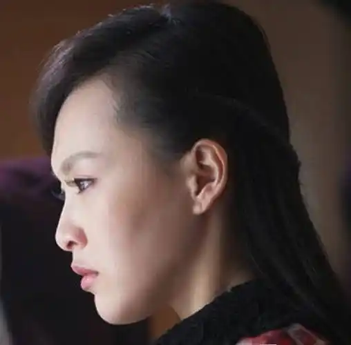 赵薇侧颜杀圈粉无数但这些女星的侧脸却被喷惨了