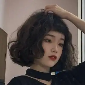 假发女时尚短发日常减龄空气刘海修脸轻薄卷发自然俏皮可爱全头套