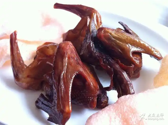 潮福城(湖滨北路店)乳鸽,比较小,但是肉很嫩,便宜啊~图片 - 第26张